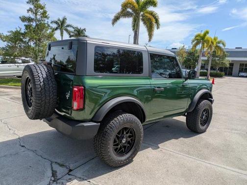 2025 Ford Bronco Base