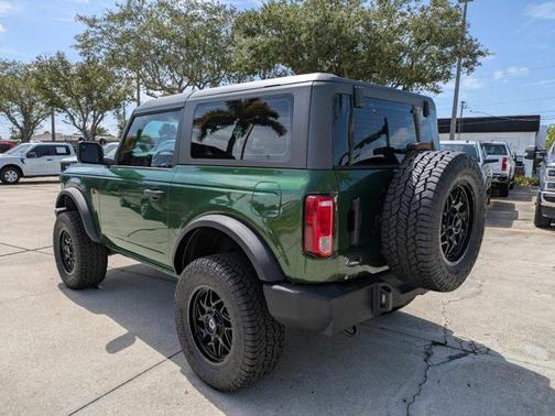 2025 Ford Bronco Base