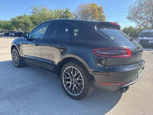 Black 2018 Porsche Macan Macan Sport Edition