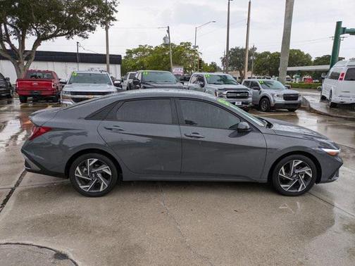 2025 Hyundai ELANTRA Sport