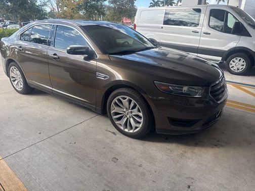 2016 Ford Taurus Limited