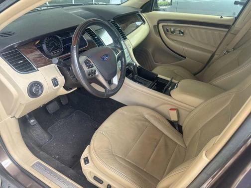 2016 Ford Taurus Limited