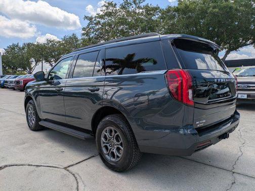 STONE BLUE METALLIC 2025 Ford Expedition Active