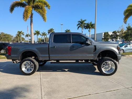 2022 Ford F-350 Lariat