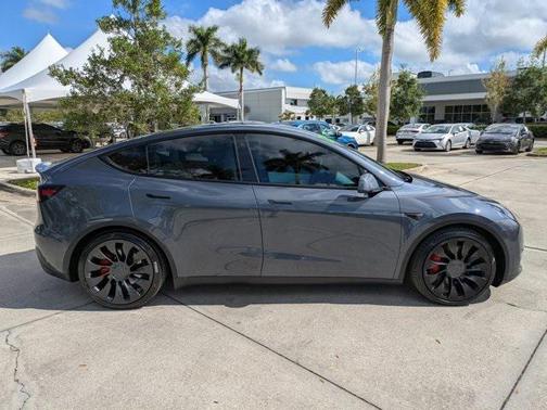 2022 Tesla Model Y Performance Dual Motor All-Wheel Drive
