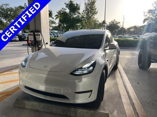 2024 Tesla Model Y Long Range Dual Motor All-Wheel Drive