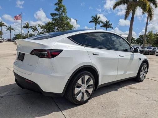 2024 Tesla Model Y Long Range Dual Motor All-Wheel Drive