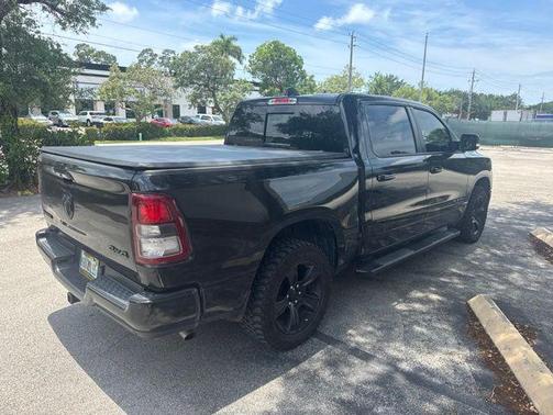 Diamond Black Crystal Pearlcoat 2022 RAM 1500 Big Horn/Lone Star