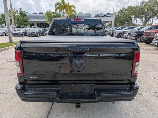 Diamond Black Crystal Pearlcoat 2022 RAM 1500 Big Horn/Lone Star