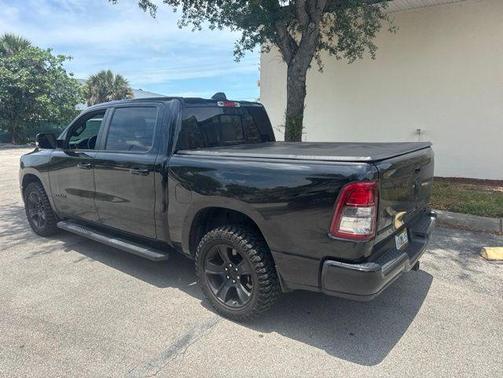 Diamond Black Crystal Pearlcoat 2022 RAM 1500 Big Horn/Lone Star