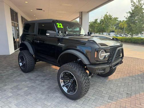 SHADOW BLACK 2022 Ford Bronco Wildtrak