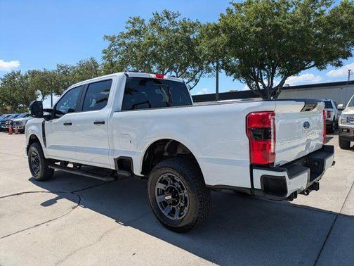 OXFORD WHITE 2024 Ford F-250 XL