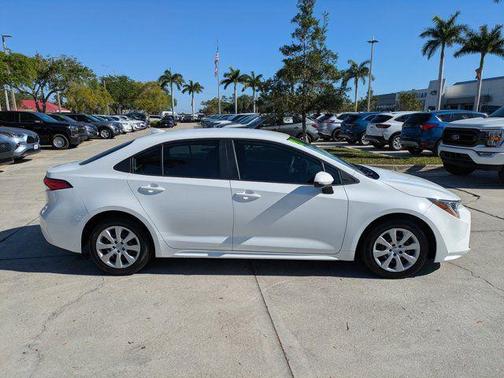 Super White 2021 Toyota Corolla LE