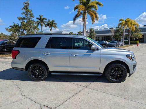 2022 Ford Expedition XLT