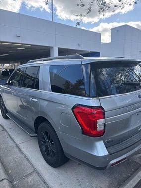 2022 Ford Expedition XLT