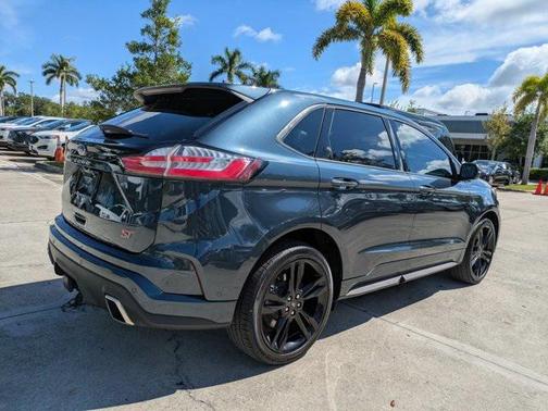 2022 Ford Edge ST