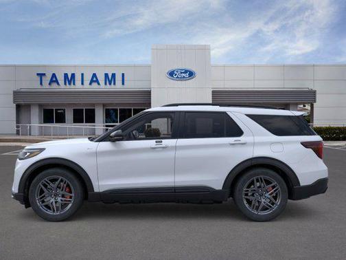 SPACE WHITE METALLIC 2026 Ford Explorer ST-Line