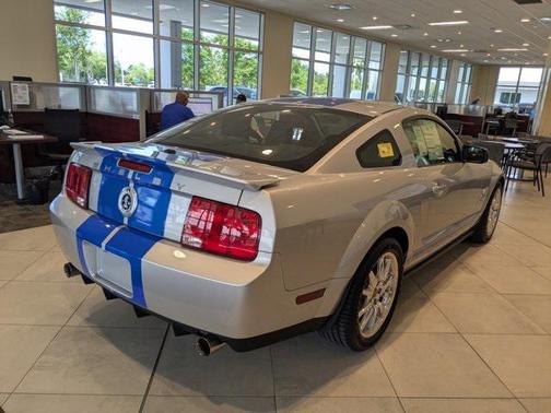 2009 Ford Shelby GT500 Base