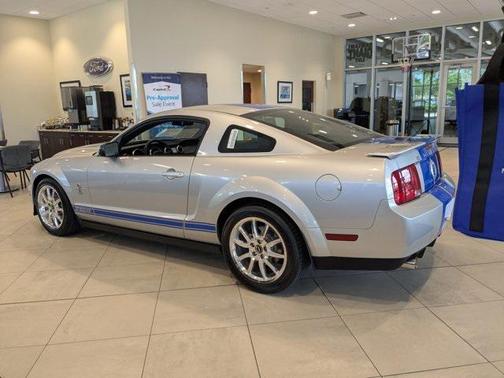 2009 Ford Shelby GT500 Base
