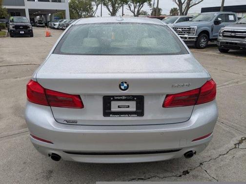 2020 BMW 530 530i
