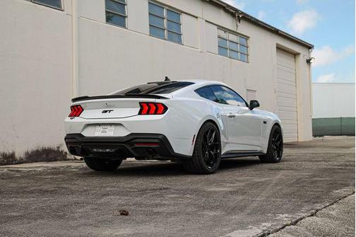 OXFORD WHITE 2026 Ford Mustang GT