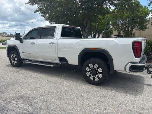 White Frost Tricoat 2024 GMC Sierra 3500 Denali