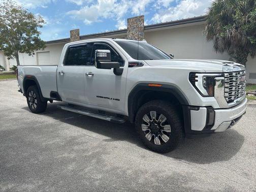 White Frost Tricoat 2024 GMC Sierra 3500 Denali