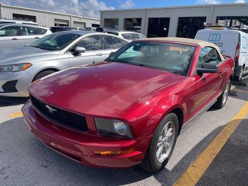 Redfire Clearcoat Metallic 2007 Ford Mustang Deluxe