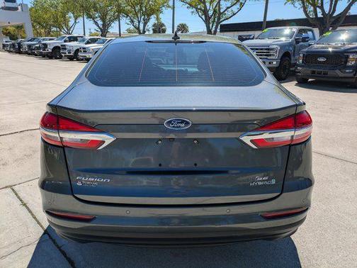 2019 Ford Fusion Hybrid SE
