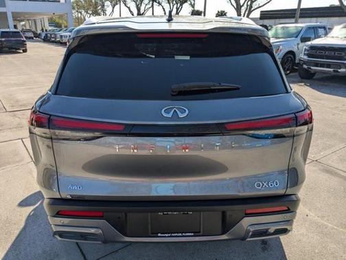 2022 INFINITI QX60 Luxe