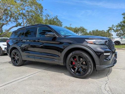 2022 Ford Explorer ST