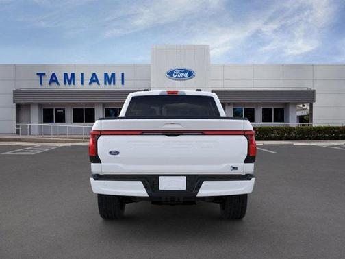 2025 Ford F-150 Lightning Platinum
