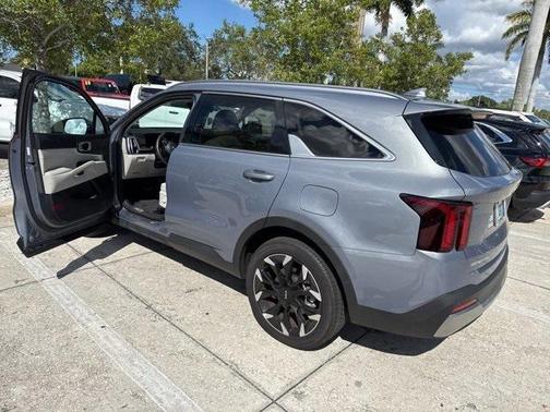 2025 Kia Sorento SX