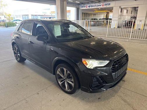 2022 Audi Q3 45 S line Premium Plus