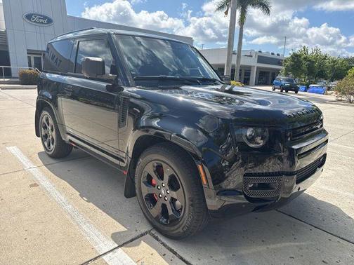 Santorini Black Metallic 2023 Land Rover Defender 90 X-Dynamic SE