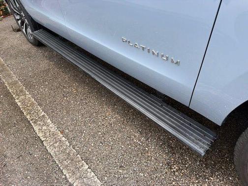 GLACIER GRAY MET TRI-COAT 2026 Ford Expedition Max Platinum