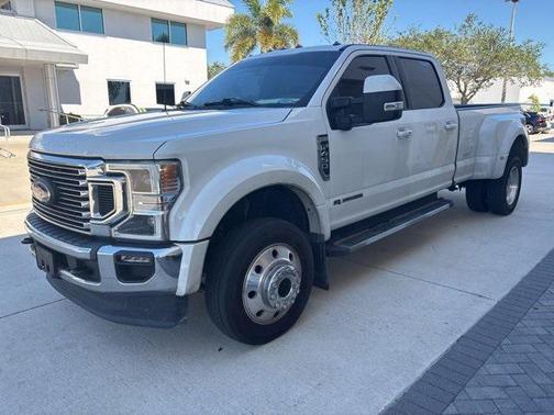 2022 Ford F-450 Lariat