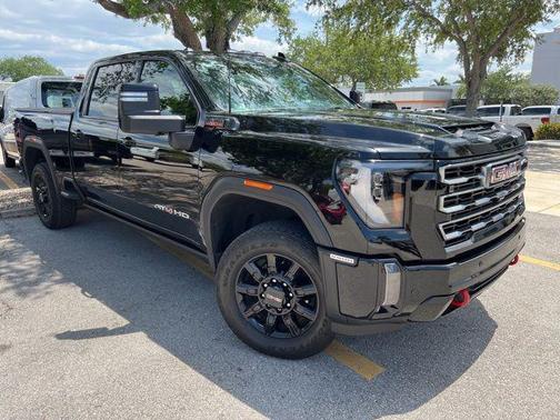 Onyx Black 2024 GMC Sierra 2500 AT4