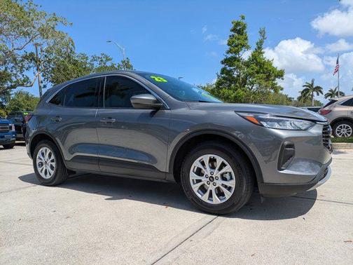 CARBONIZED GRAY METALLIC 2023 Ford Escape Active
