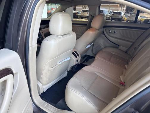 2016 Ford Taurus Limited