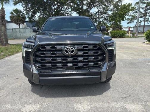 2022 Toyota Tundra Platinum