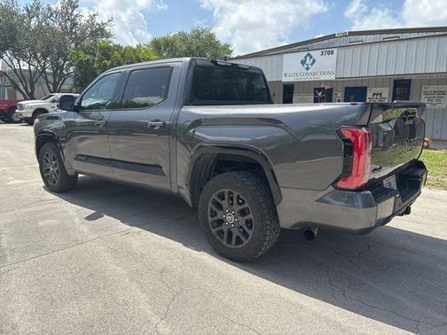 2022 Toyota Tundra Platinum
