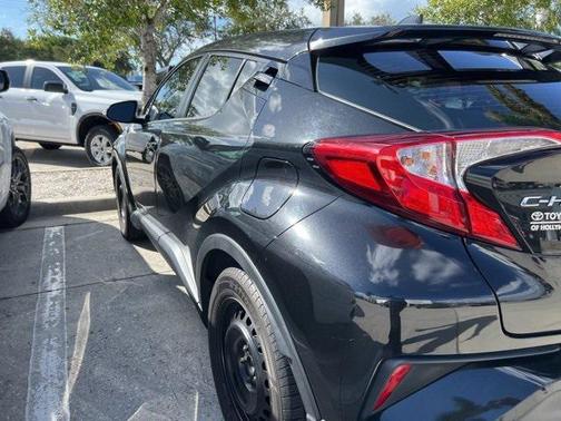 2020 Toyota C-HR LE