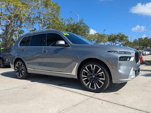 2025 BMW X7 xDrive40i