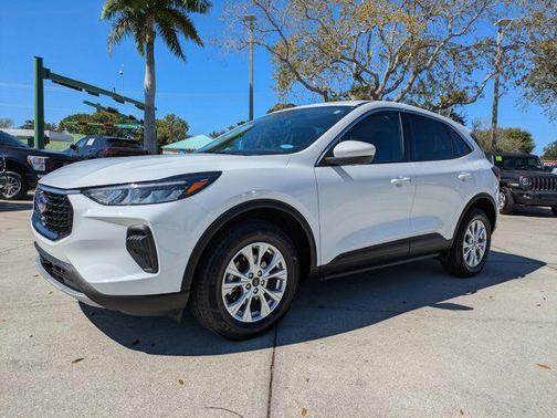 OXFORD WHITE 2023 Ford Escape Active
