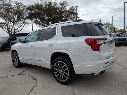 2020 GMC Acadia Denali