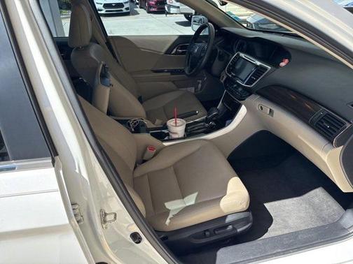 2017 Honda Accord EX-L w/Navigation & Honda Sensing