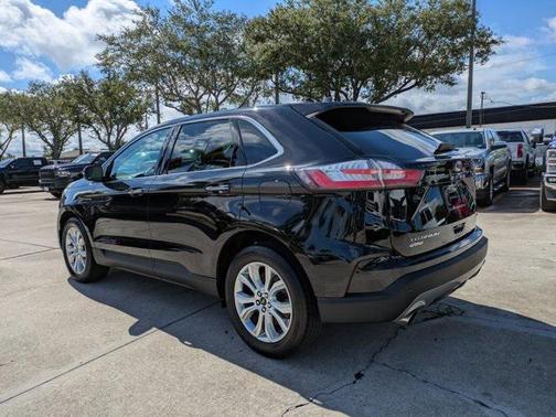 2024 Ford Edge Titanium