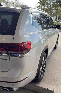 2023 Volkswagen Atlas 3.6L SEL Premium