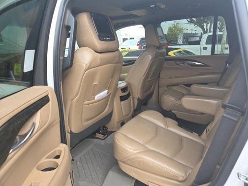 2019 Cadillac Escalade Platinum